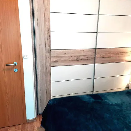 Apartment La Harmony Jacuzzi With Garden Split