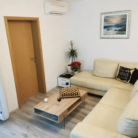 Apartment La Harmony Jacuzzi With Garden